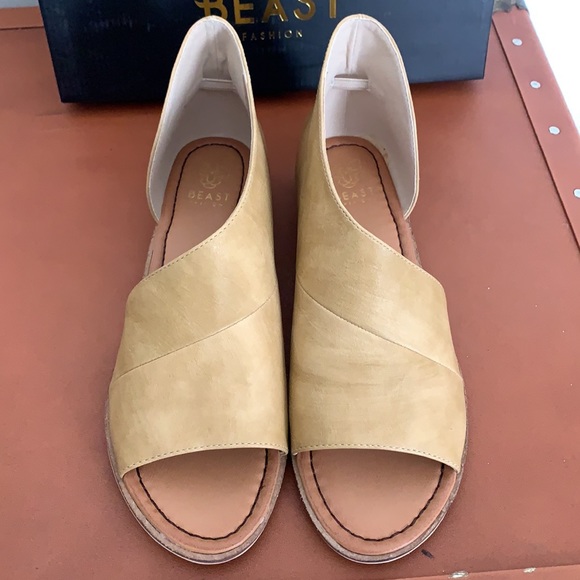 Mustard Walk Together Flats - Lotus-01 - Picture 2 of 10